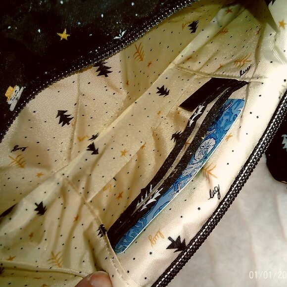 Lug Stretch Crossbody Bags in Buffalo Check and Snowman Trees - Picture 6 of 12